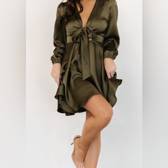 (Preorder ) A new day dress in Olive main image 1
